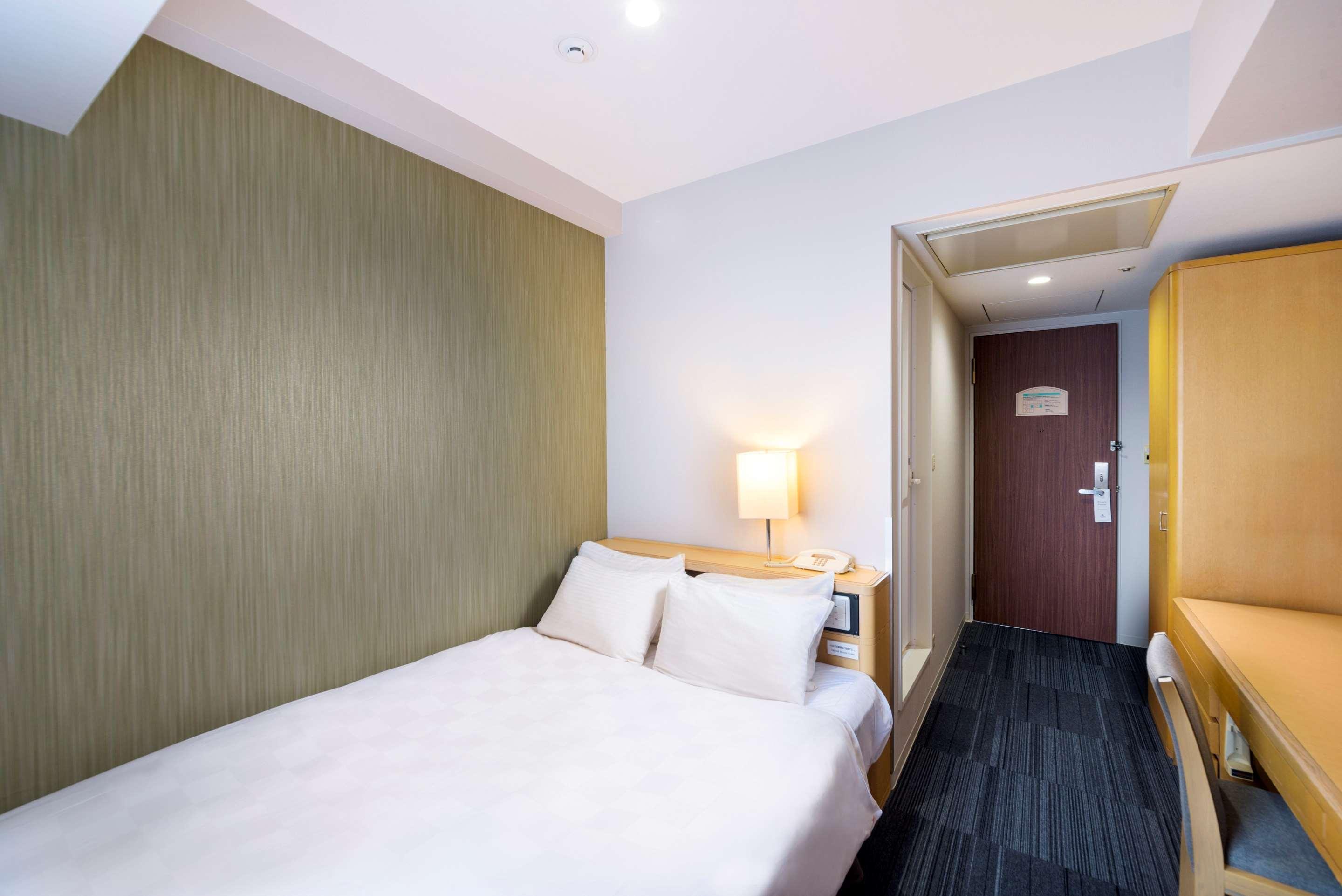 Surestay Plus Hotel By Best Western Shin-Osaka Exterior photo